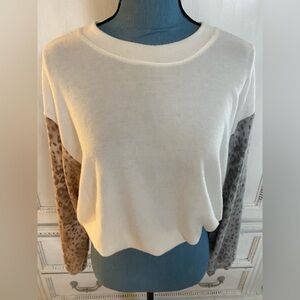 Softest Shirt By Ocean Drive Size XS Animal Printed Sleeves Cinched in EUC